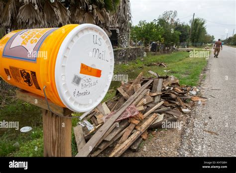 Rosharon, Texas - A temporary replacement mailbox and debris from ...