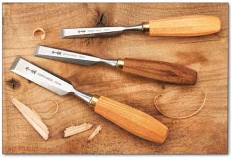 Best Wood Chisel Reviews (2020): Our Favorite Hand Tools