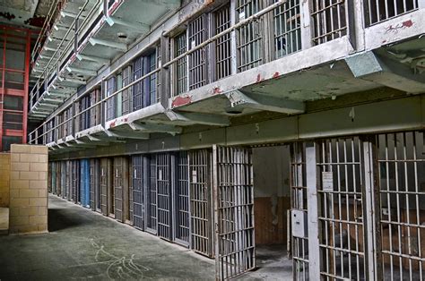 File:Prison cell block.jpg - Wikimedia Commons