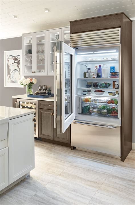 Sub-Zero 36" Classic Over-and-Under Refrigerator/Freezer with Glass Door - Panel Ready (BI-36UG/O)