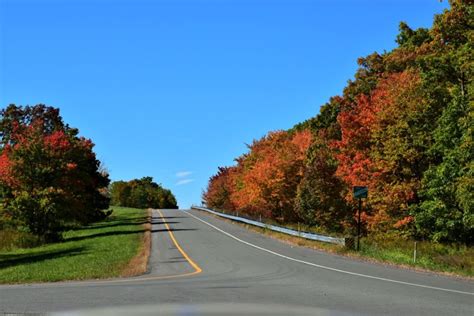 How to Find Fall Foliage in the Poconos – Dang Travelers