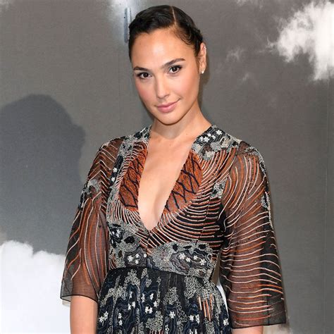 Gal Gadot Defends Cleopatra Casting After ‘Whitewashing’ Backlash | Us ...