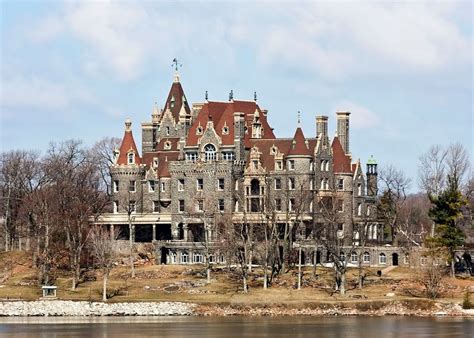 Boldt Castle, 1,000 Islands, NY | Abandoned mansions, Abandoned places ...