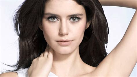 Turkish actress Beren Saat to make her Arabic TV series debut | Al Bawaba