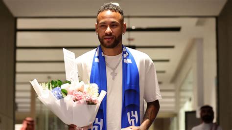 Neymar arrives in Saudi Arabia after signing for Pro League side Al ...