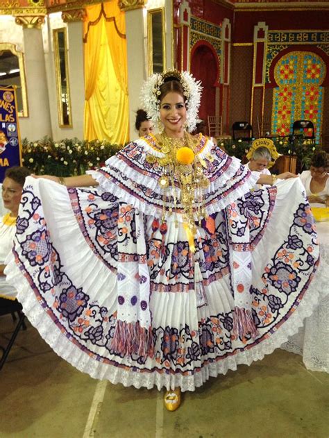 731 best Polleras y tembleques panameños images on Pinterest | Folklore ...