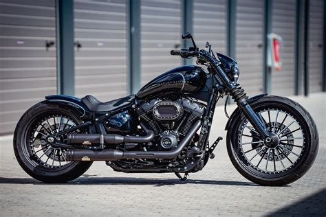 Harley Davidson Custom Black