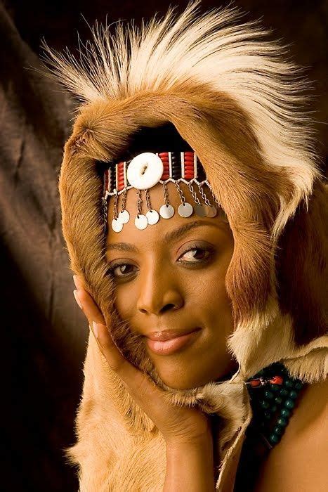 Princesse Zulu Nandi #zulu | Beauté ébène, Royauté africaine, Visage du monde