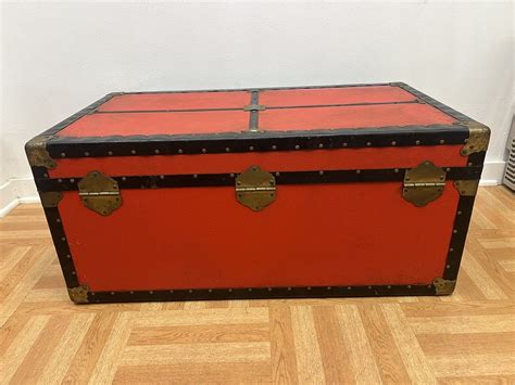 Vintage WOOD STEAMER TRUNK red chest coffee table storage box antique wooden 50s | eBay