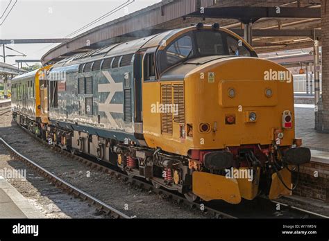 British Rail Class 37 diesel locomotive in big logo BR blue scheme at ...