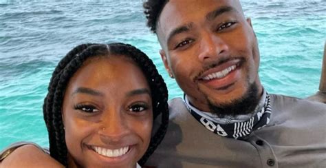 Jonathan Owens supports girlfriend Simone Biles amid exit: 'I'm always ...