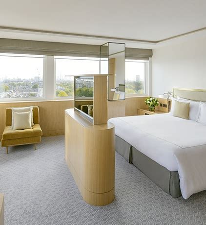 Hotel in London with Luxury rooms and Views | Royal Lancaster London