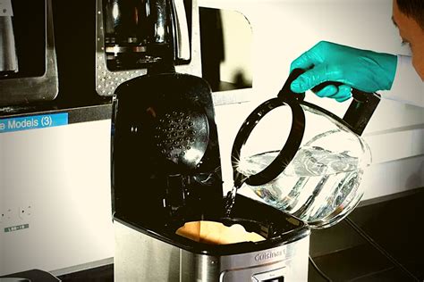 How to Self Clean Cuisinart Coffee Maker (3 Easy Steps)