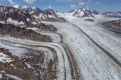 Lateral and Medial Moraines (U.S. National Park Service)