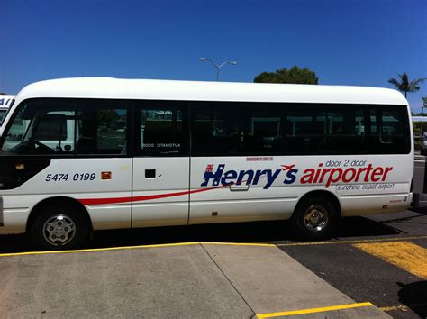 Henry's Airport Shuttle Transfer Bus | Simon_sees | Flickr