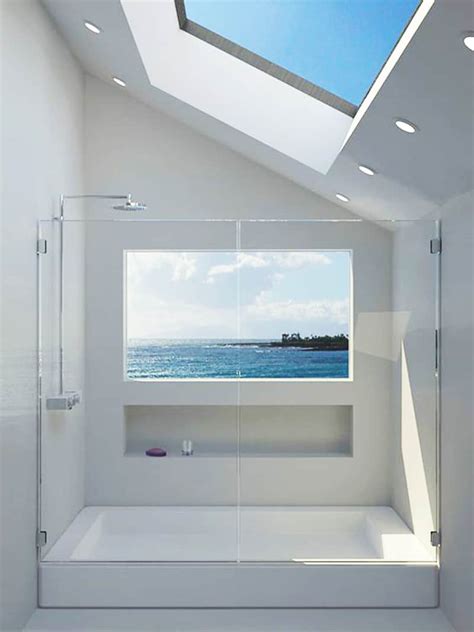 50 Luxury Bathrooms with Skylights