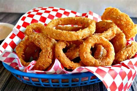 Onion Rings + Spicy Dipping Sauce - Life, Love, and Good Food