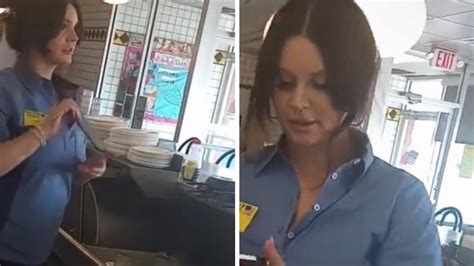 Lana Del Rey spotted working at Waffle House and fans are freaking out ...