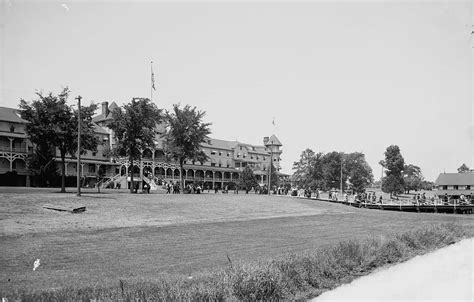 The Oakland Hotel: A Glimpse Into St. Clair's Luxurious Past