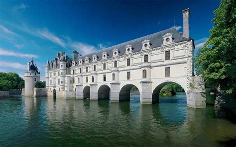 Chateau de Chenonceau: The Chateau Built Over A River | Amusing Planet