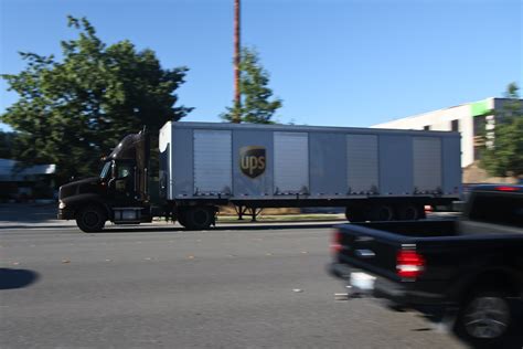 UPS Feeder | Don't you hate it when a truck blocks your shot… | Flickr