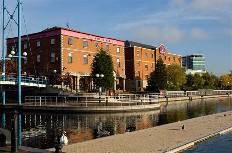 PREMIER INN MANCHESTER (SALFORD QUAYS) HOTEL $53 ($̶6̶5̶) - Prices & Reviews - Greater Manchester