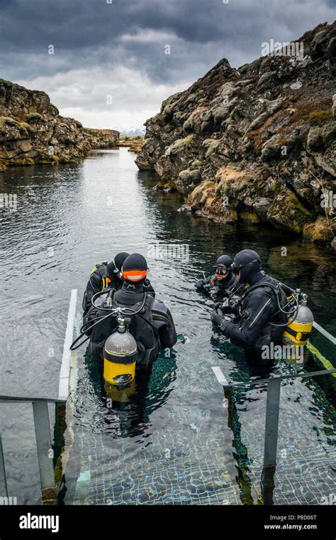 Snorkeling the Silfra Fissure in Thingvellir National Park in Iceland ...