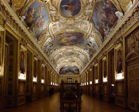 Politics and Power in the Creation of the Louvre Museum in Paris