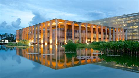 Palácio do Itamaraty: Tudo o que você precisa saber | Clipping CACD | Oscar niemeyer, Modernist ...