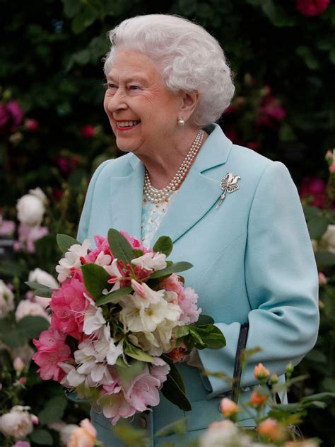 Queen Elizabeth Funeral Flowers - Article onThursd