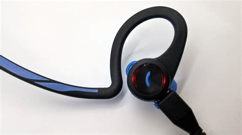 Plantronics Backbeat Fit Review: A Sporty Bluetooth Headset That ...