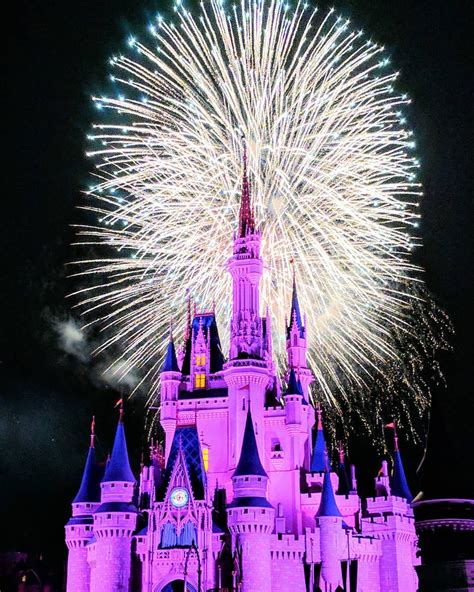 Fireworks Spectaculars Are Back at Disney Parks This Summer 2021 ...