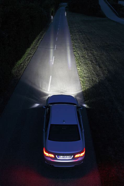 2015 BMW i8 To Feature World's First Laser Headlights