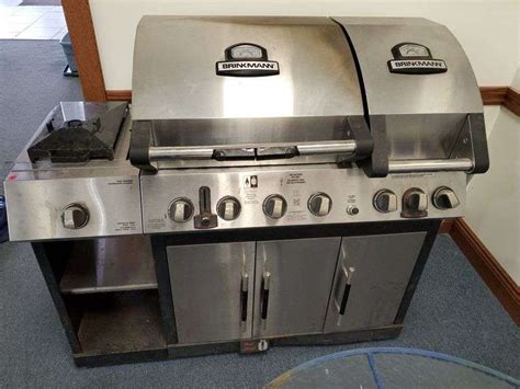 Brinkmann stainless steel 4 burner grill with 2 side burners featuring ...