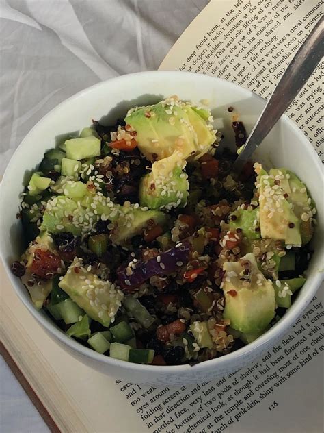 Easy Plant-Based Salad — Jess Alizzi | Aesthetic food, Healthy recipes, Healthy