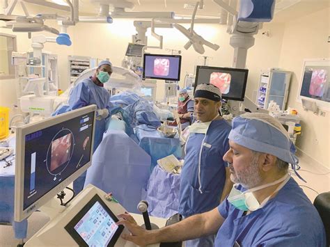 First robotic procedure to treat kidney stones | What's Goin On Qatar