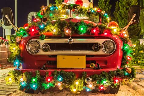 How to Decorate Your Car with Christmas Lights (for Parades & Parties ...