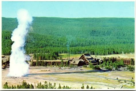 VTG OLD FAITHFUL Inn Hotel Blowing Geyser Yellowstone National Park Postcard $5.95 - PicClick