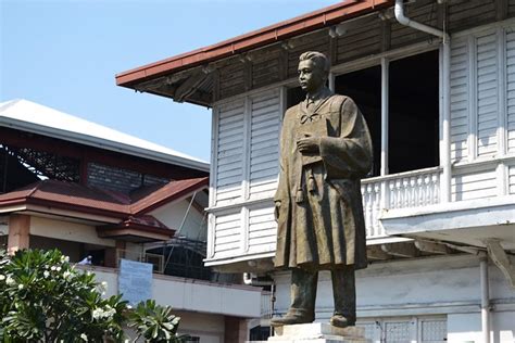 Pampanga | Angeles | Jose Abad Santos Monument – Anton's Bucket List