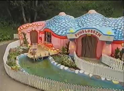 Mr Blobby's House — Dunblobbin