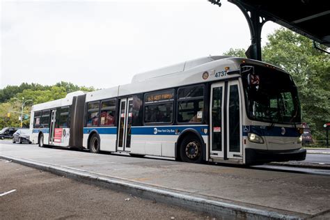 Merchants give bus bulbs Bronx cheer | The Riverdale Press ...