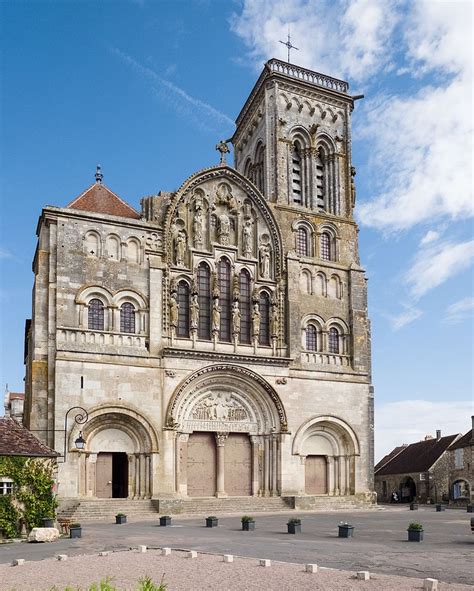 Vezelay-7776-Bearbeitet - Vézelay Abbey - Wikipedia | Romanesque architecture, Romanesque ...