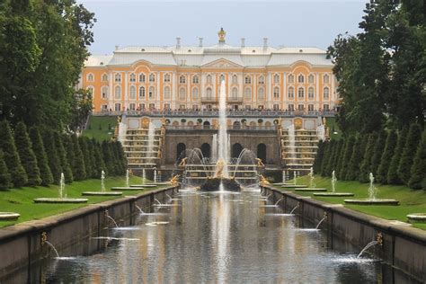 How to easily take the hydrofoil to Peterhof Palace St Petersburg