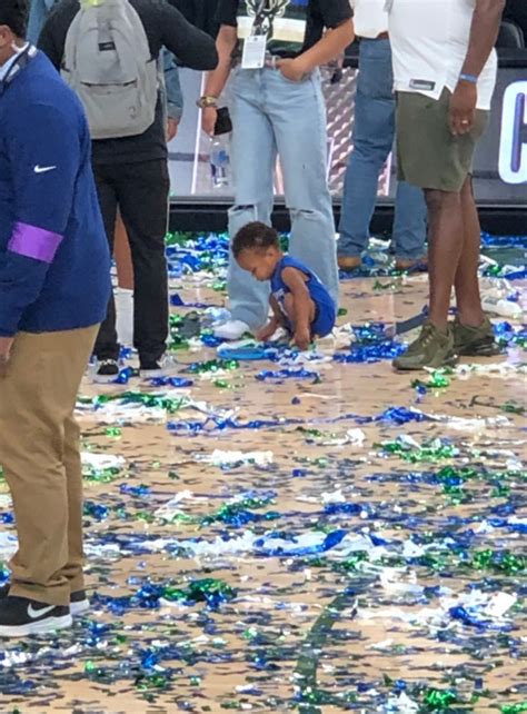 PHOTO Giannis' Son Baby Antetokounmpo Playing With The Confetti At ...