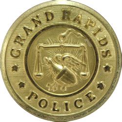 USA: Michigan: Grand Rapids Police uniform button