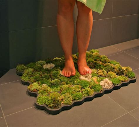 This Moss Shower Mat Lets You Dry Your Feet On Natural Living Moss When Exiting The Shower ...