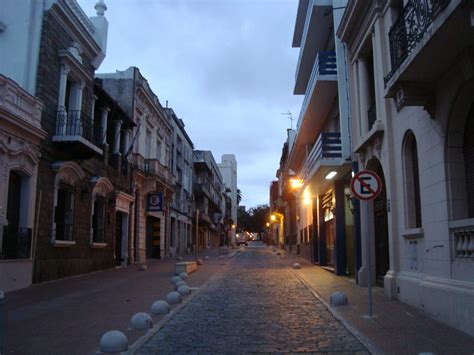 Lu entre amigos: Montevideo: Ciudad Vieja