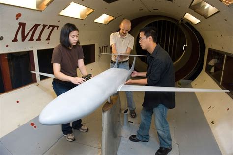 MIT-led team’s eco-aircraft receives Popular Mechanics Breakthrough ...