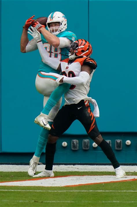 Dolphins' Mike Gesicki becomes one of NFL's most exciting tight ends