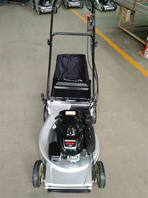 19'' Honda GXV160 hand push lawn mower with mulching plug